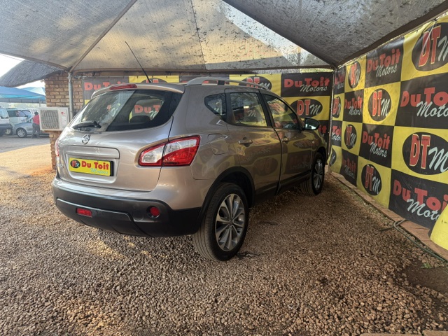 
								2012 Nissan Qashqai 2.0 Acenta full									