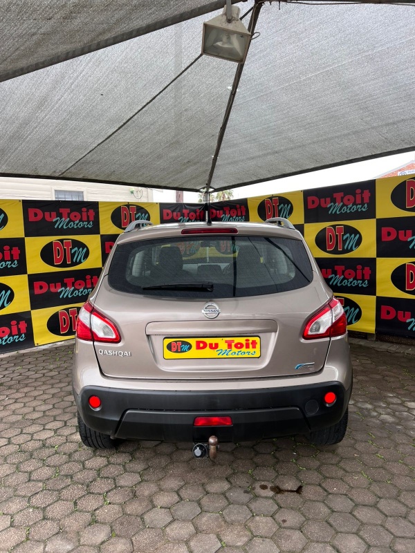 
								2012 NISSAN QASHQAI 2.0 full									