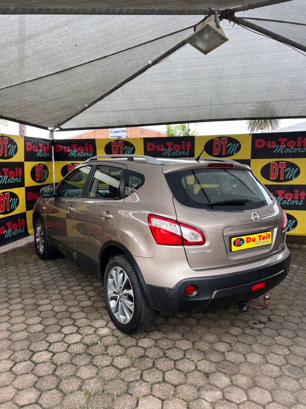 
								2012 NISSAN QASHQAI 2.0 full									