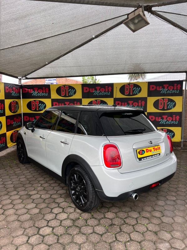 
								2015 MINI COOPER XS25 full									
