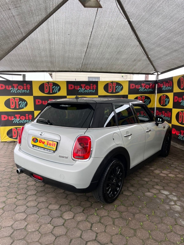 
								2015 MINI COOPER XS25 full									