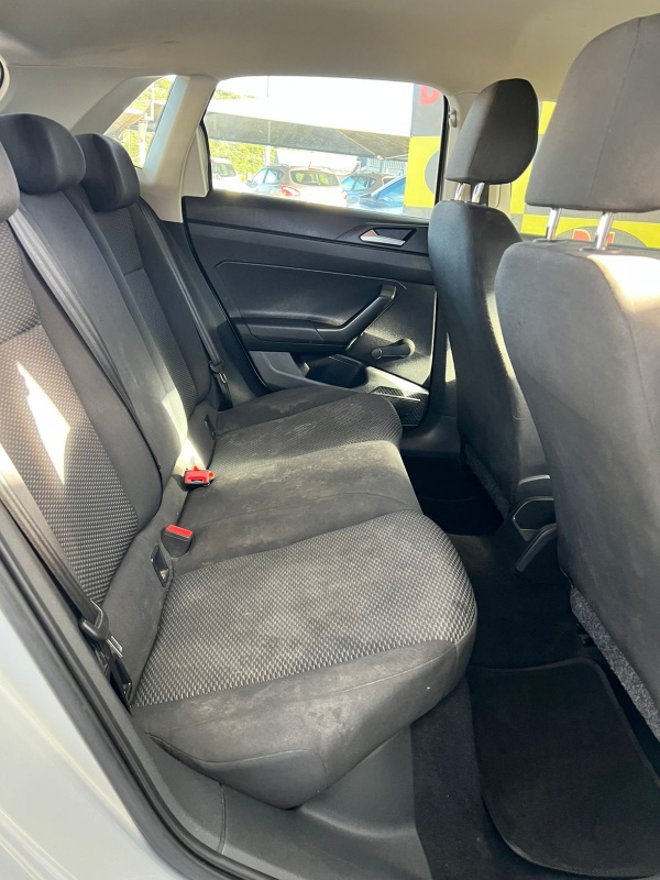 
								2019 VW POLO TSI full									