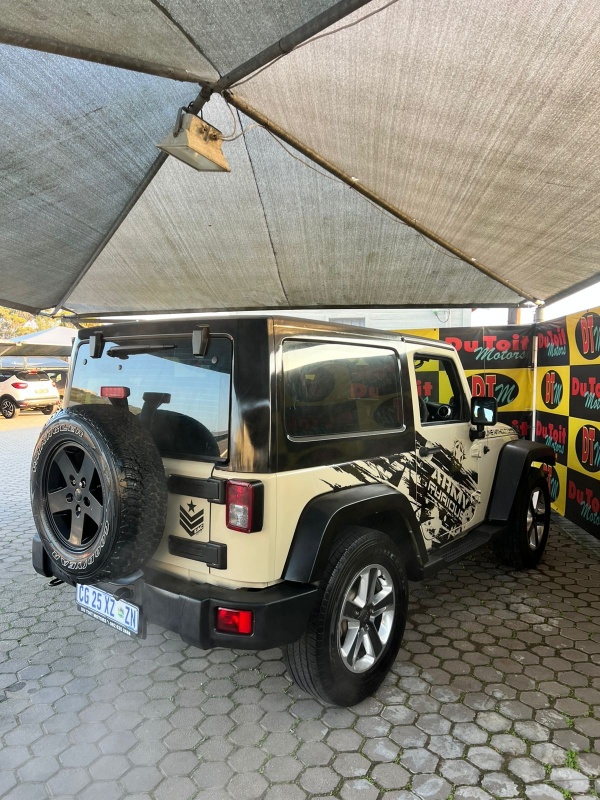 
								2011 JEEP WRANGLER 3.8V6 full									