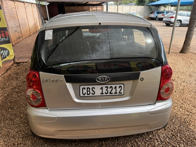 
								2009 Kia Picanto 1.1L full									