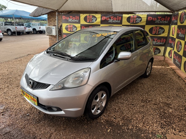 
								2009 Honda Jazz 1.5 EX full									
