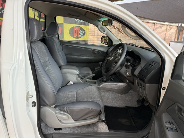 
								2012 Toyota Hilux 2.5 D-4D SRX Raised Body Single-Cab full									