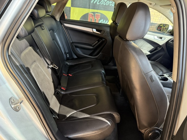 
								2013 Audi A4 1.8 T SE full									