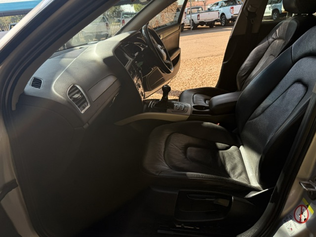 
								2013 Audi A4 1.8 T SE full									