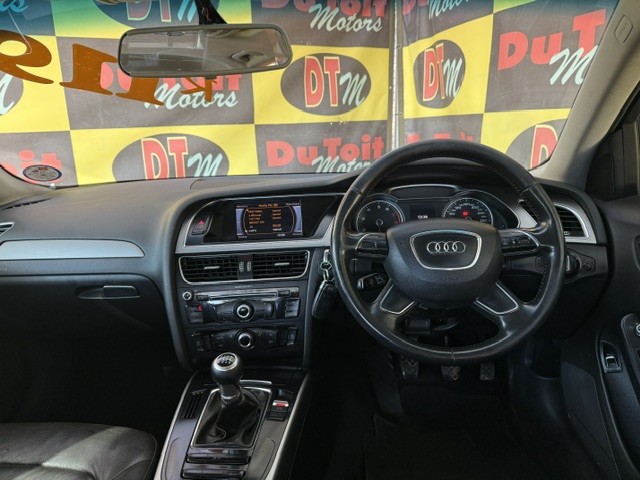 
								2013 Audi A4 1.8 T SE full									