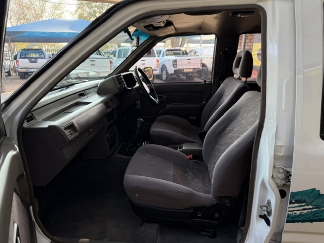 
								1997 Isuzu KB280 Double-Cab full									