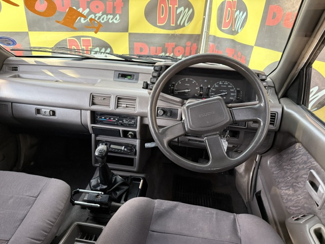 
								1997 Isuzu KB280 Double-Cab full									