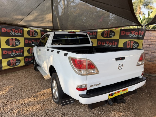 
								2014 Mazda BT-50 2.2 FreeStyle Cab SLX full									
