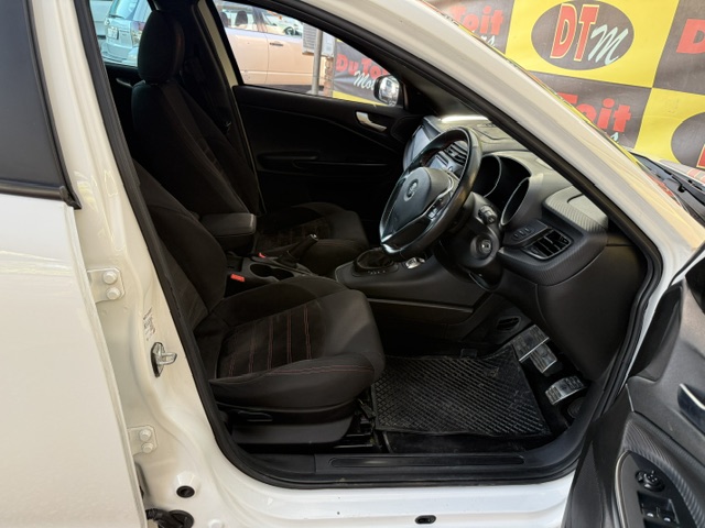 
								2021 Alfa Romeo Giulietta 1.4T Sprint Auto full									