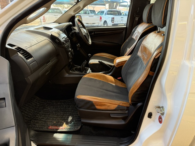 
								2016 Isuzu KB 250 D-Teq HO LE Single-Cab full									