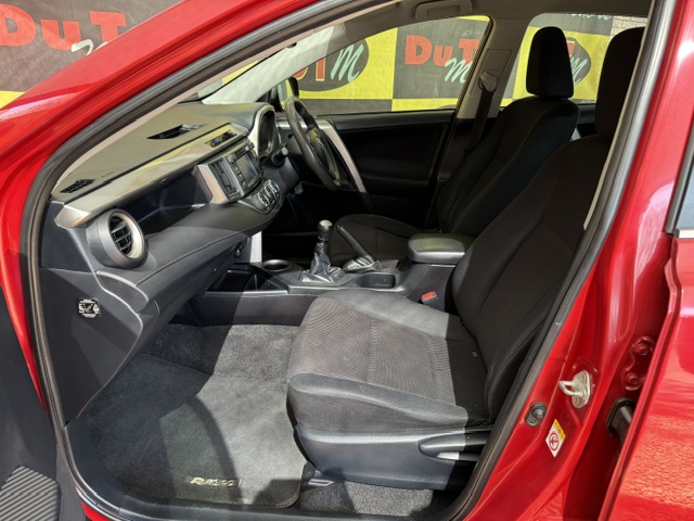
								2013 Toyota RAV4 2.2 D-4D GX full									