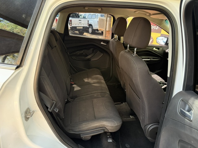 
								2014 Ford Kuga 1.6 EcoBoost Ambiente full									