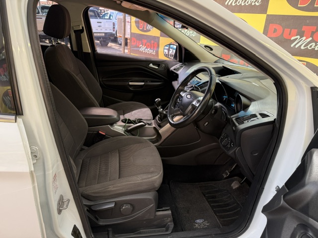 
								2014 Ford Kuga 1.6 EcoBoost Ambiente full									