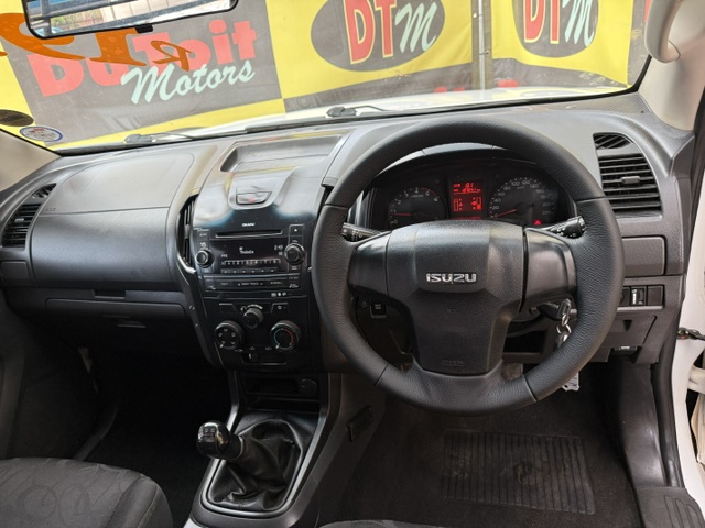 
								2015 Isuzu KB 250 D-Teq LE Single-Cab full									